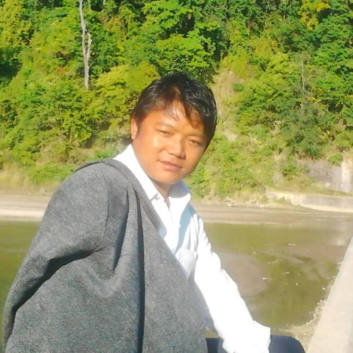 alt