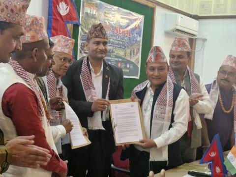 पर्यटन प्रवर्धन गर्न नेपाल र भारतका व्यवसायीबीच सम्झौता पर्यटन प्रवर्धन गर्न नेपाल र भारतका व्यवसायीबीच सम्झौता